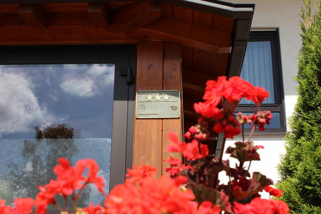 Hotel Drei Lilien Waldbrunn  Exterior foto
